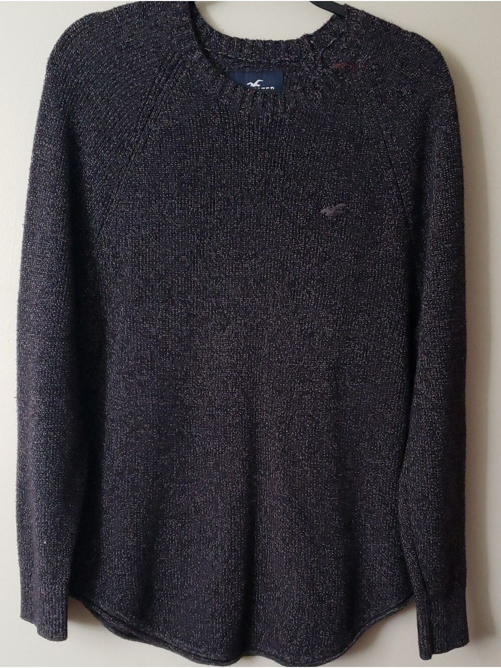 Hollister Men's Charcoal Heather Crewneck Sweater